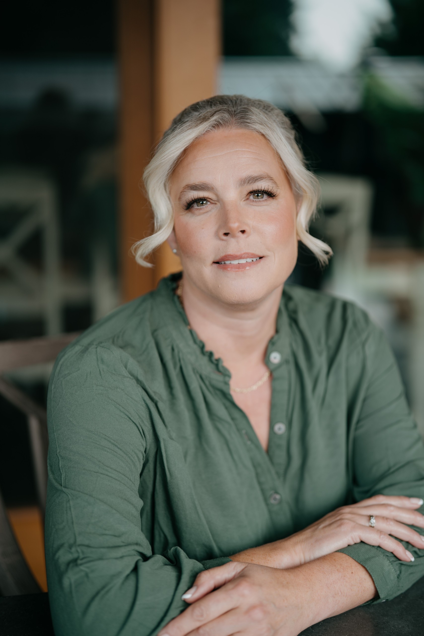 Portrait of retired Deputy Chief Constable and author Jennifer Hyland